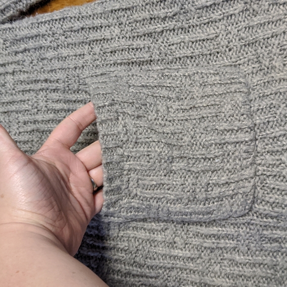 Women's knit sweater - Picture 3 of 3